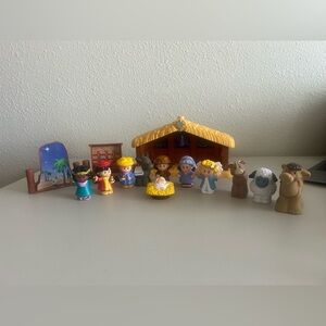 2002 Mattel little people Nativity Scene Playset for Kids